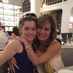 Meet your Posher, Carla